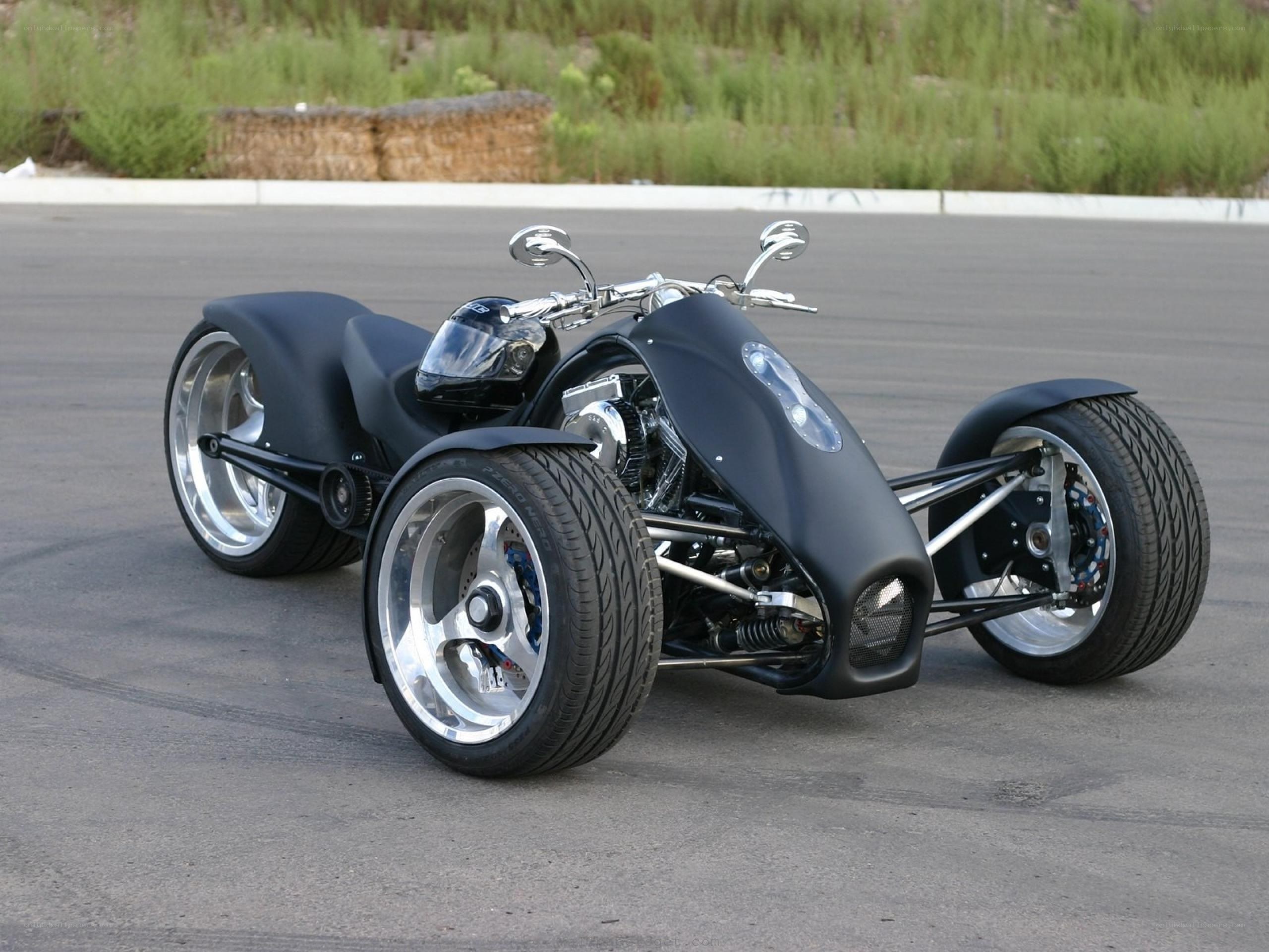 black three-wheeled motorcycle
