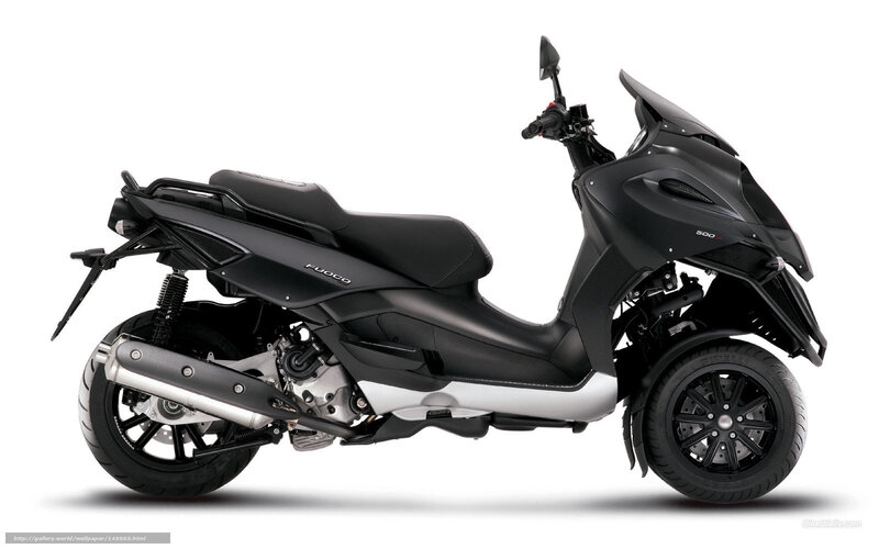 Black Three-wheeled Scooter — Neutral, Photograph, Windshield, Exhaust