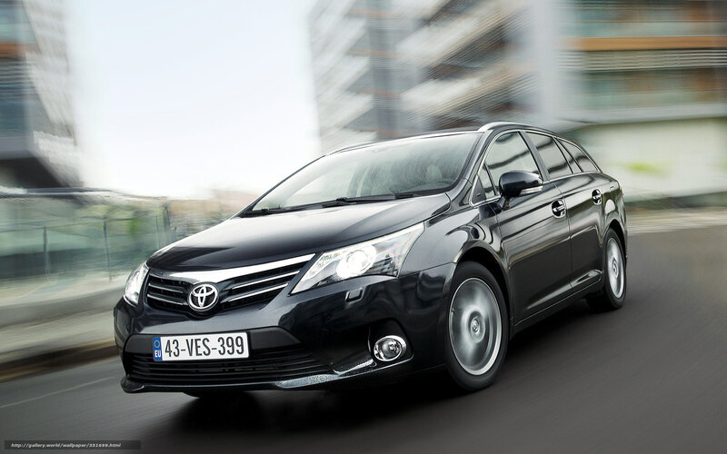 Black Toyota Avensis
