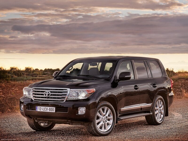 Black Toyota Land Cruiser
