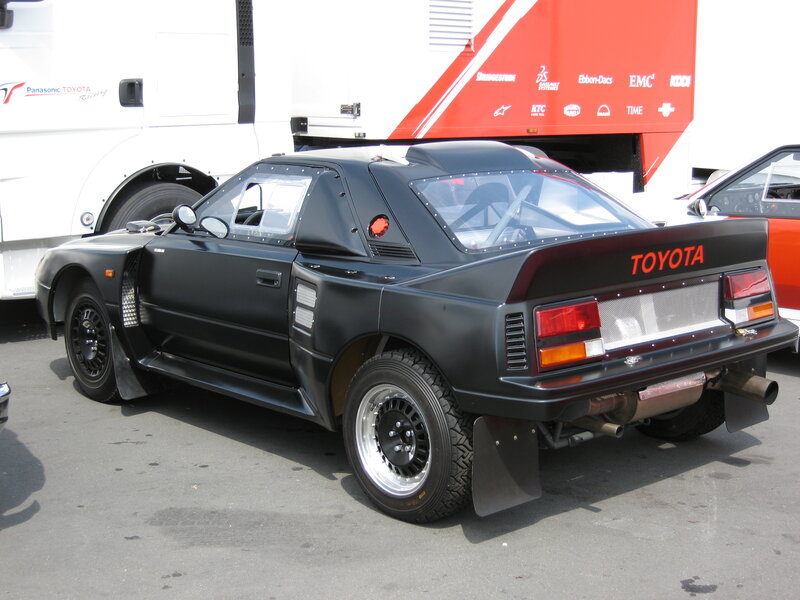 black toyota rally car