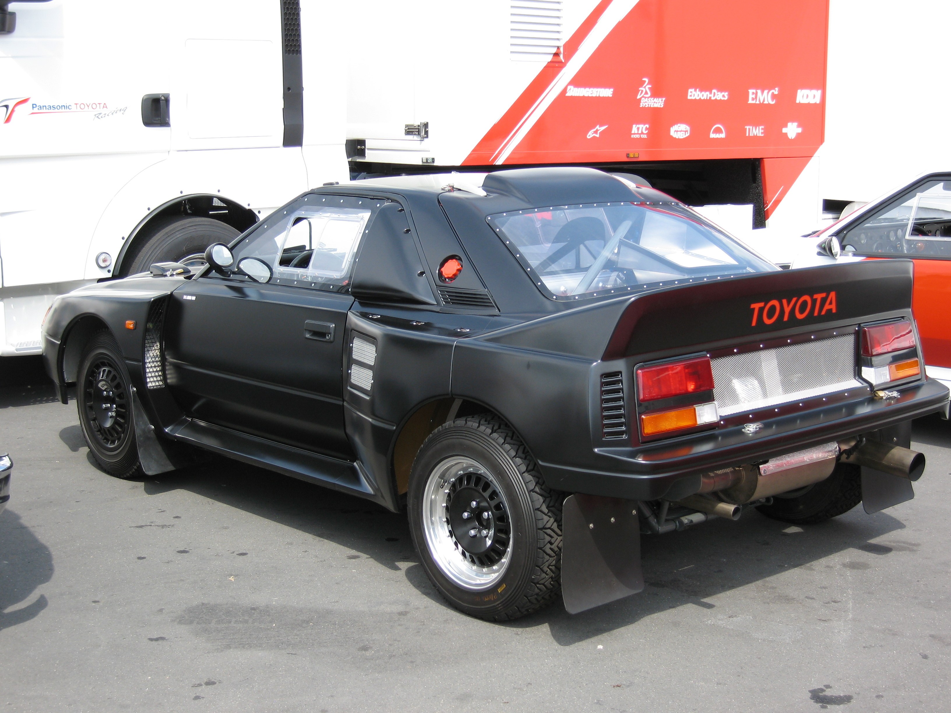 black toyota rally car