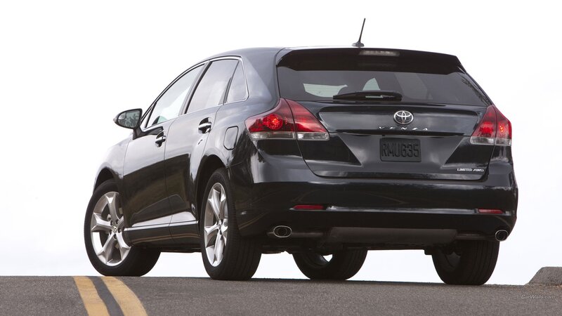 Black Toyota Venza — Neutral
