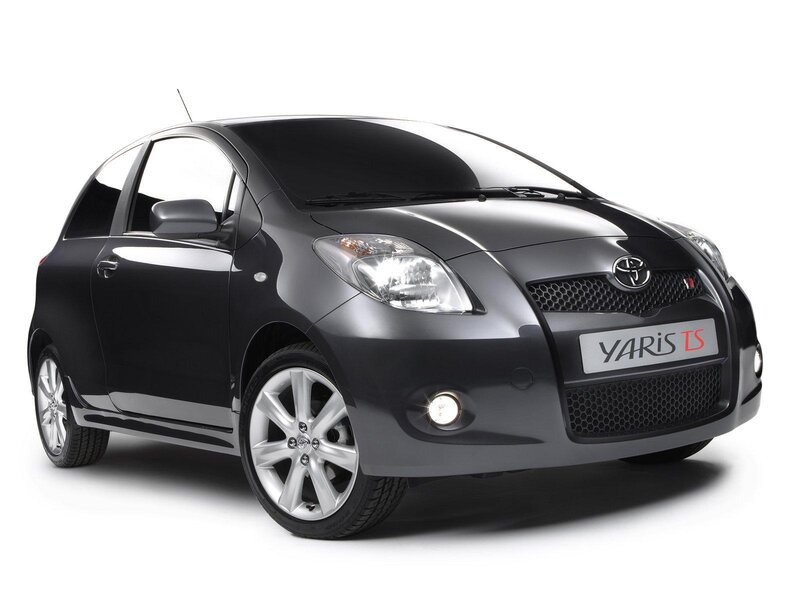 Black Toyota Yaris TS
