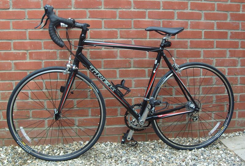 black trek road bicycle