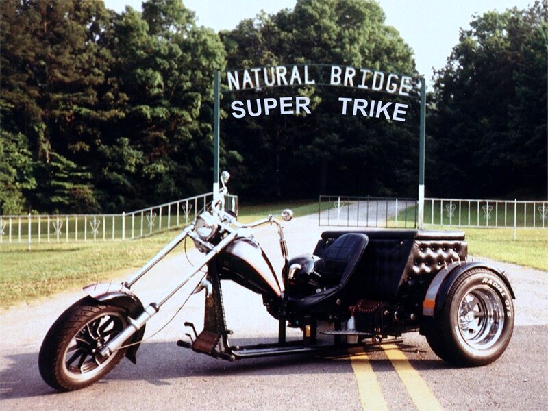 Black Trike Motorcycle — Outdoor