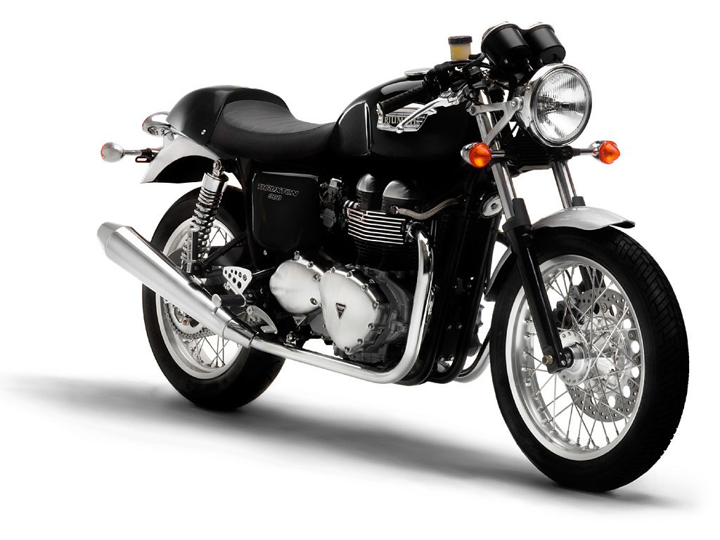 black triumph motorcycle