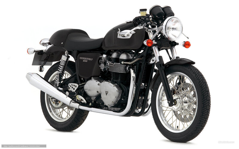 Black Triumph Thruxton 900