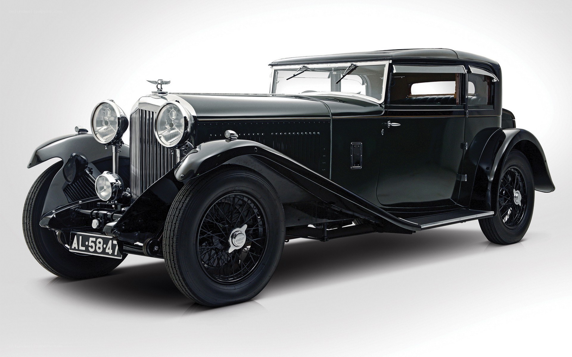 Black vintage Bentley car