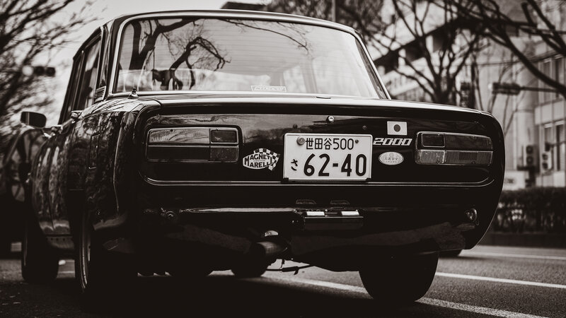Black Vintage Car — Dramatic, Autumn