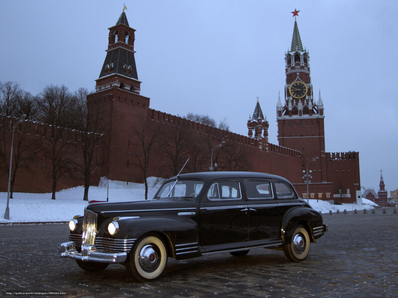 Black Vintage Car — Dramatic, Winter