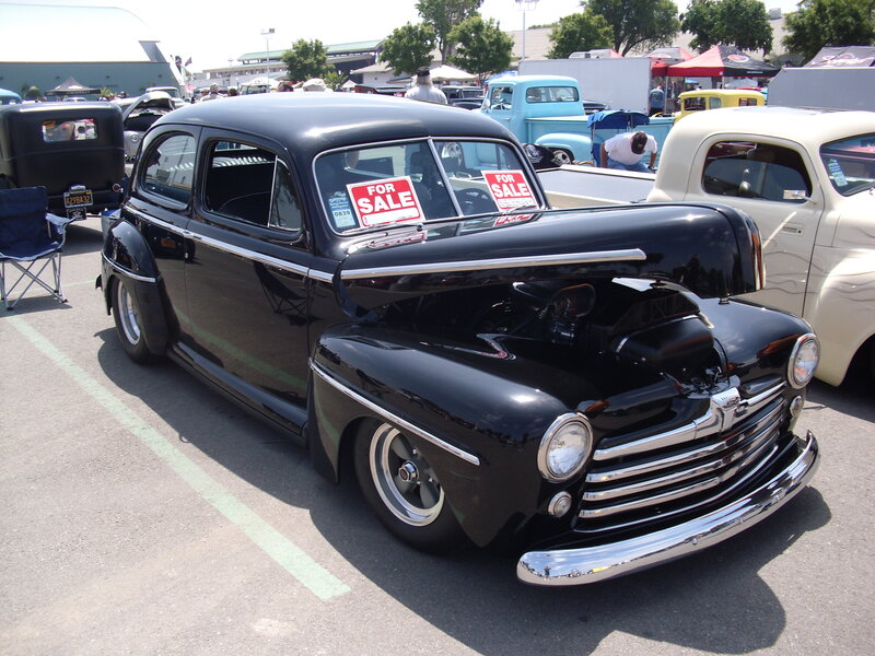 Black Vintage Car — Outdoor