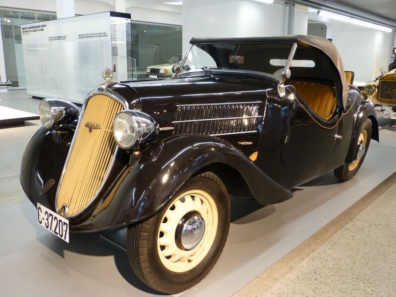 Black Vintage Convertible Car — Calm, Photograph