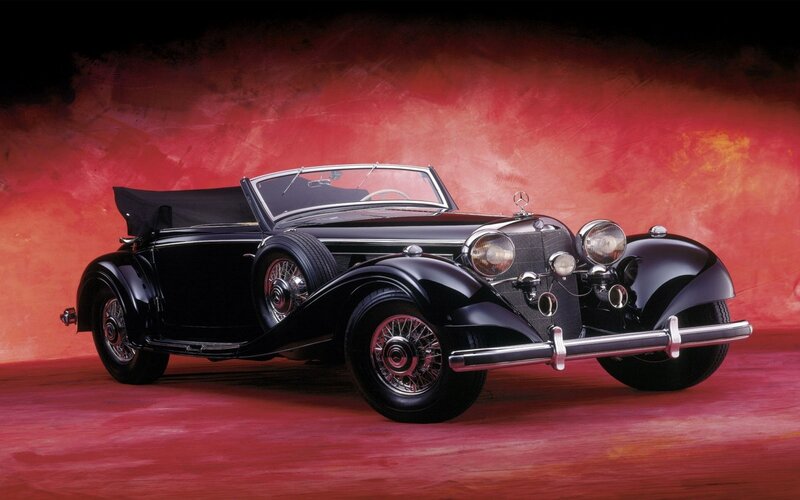 Black Vintage Convertible — Red