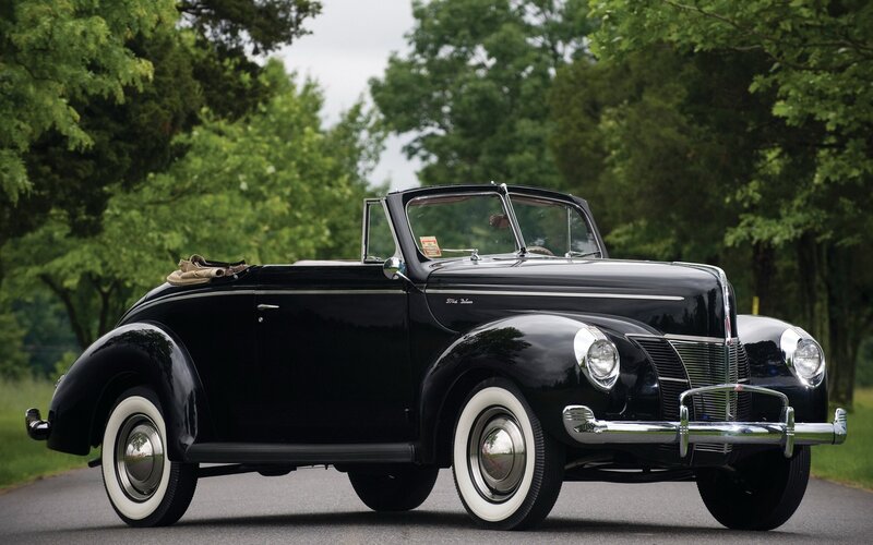 Black Vintage Convertible — Serene, Summer