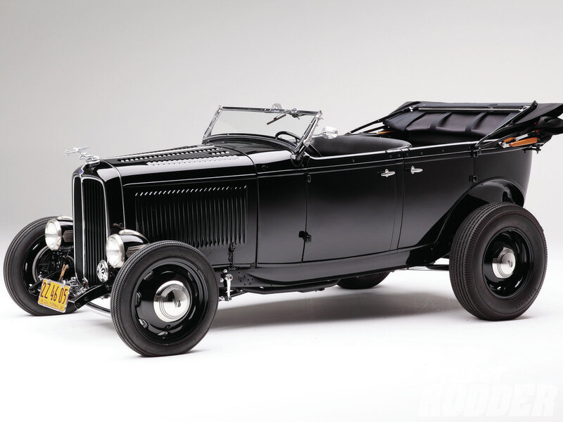 Black Vintage Roadster — Neutral