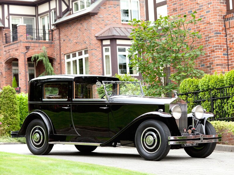Black vintage Rolls-Royce car