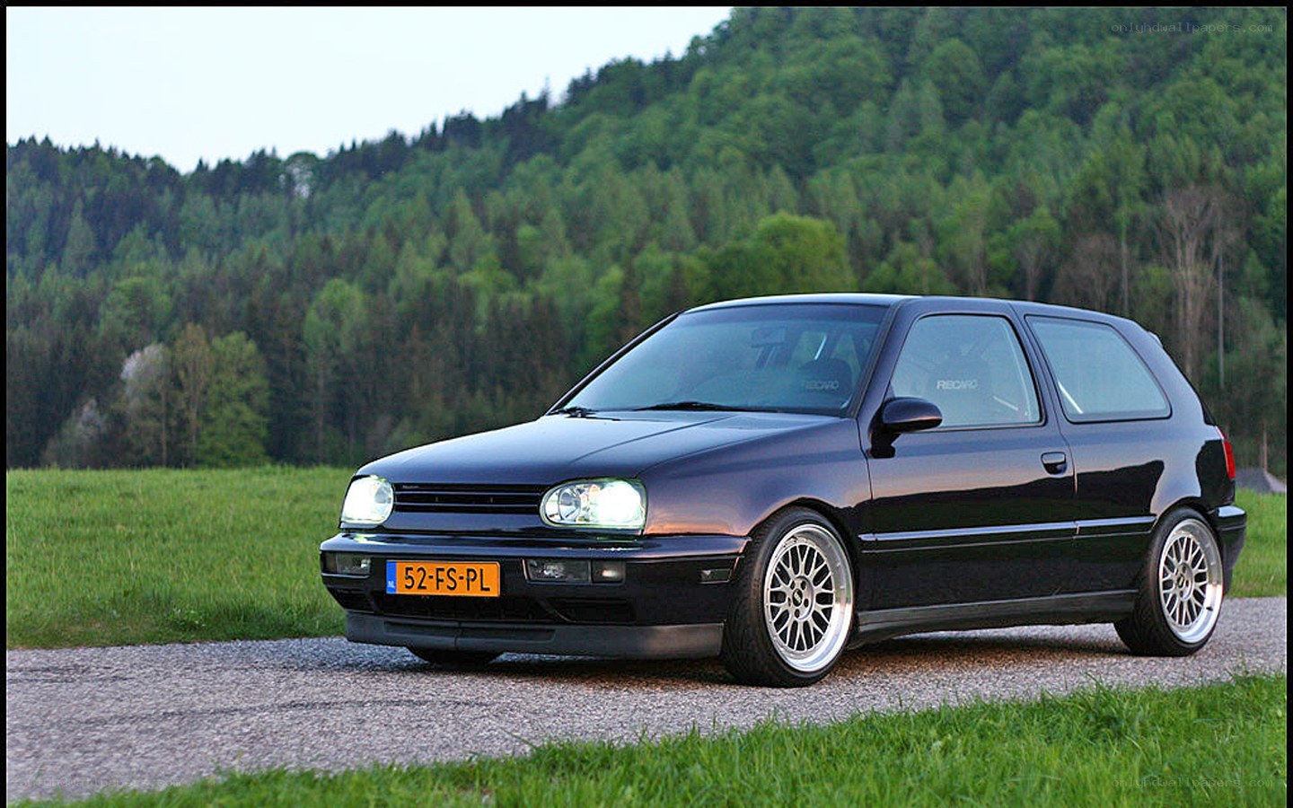 black volkswagen golf mk3