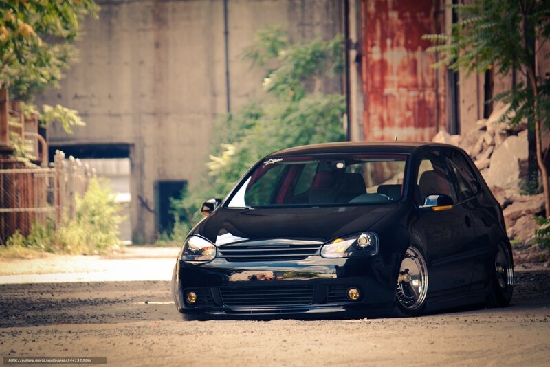 black volkswagen golf mk5