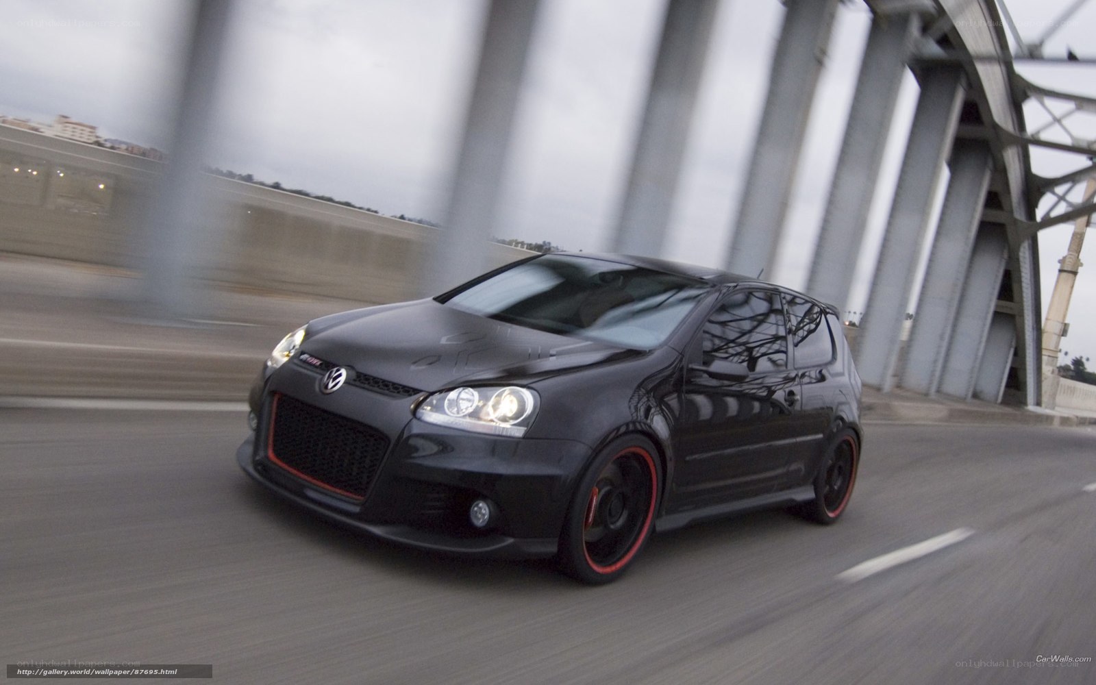 black volkswagen golf r32