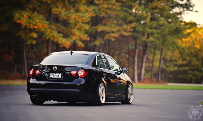 Black Volkswagen Jetta