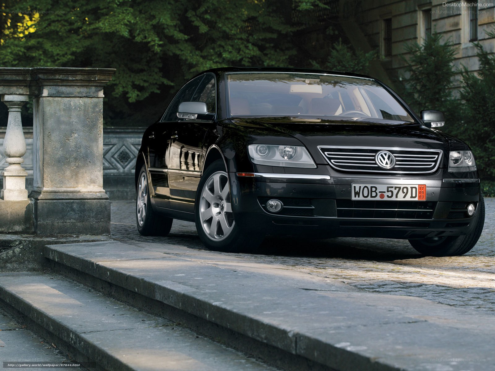 Black Volkswagen Phaeton parked