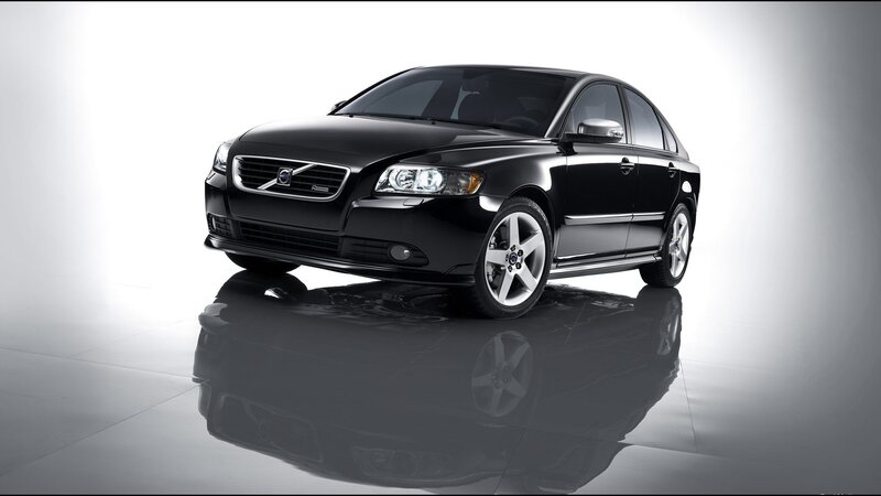 Black Volvo S40 sedan