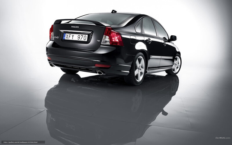 Black Volvo S40