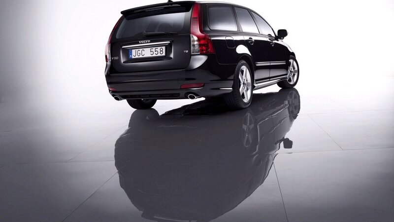 Black Volvo V50 — Dramatic, Photograph