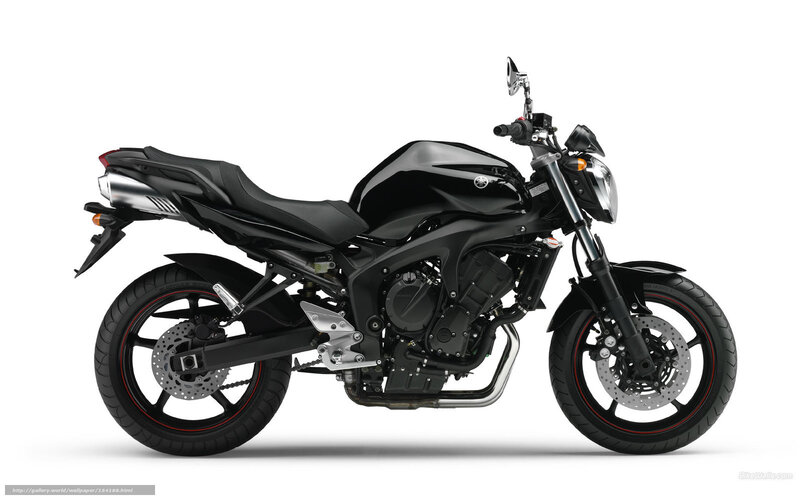 black yamaha motorcycle