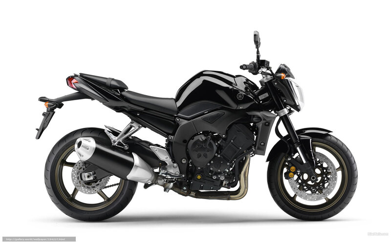 black yamaha motorcycle