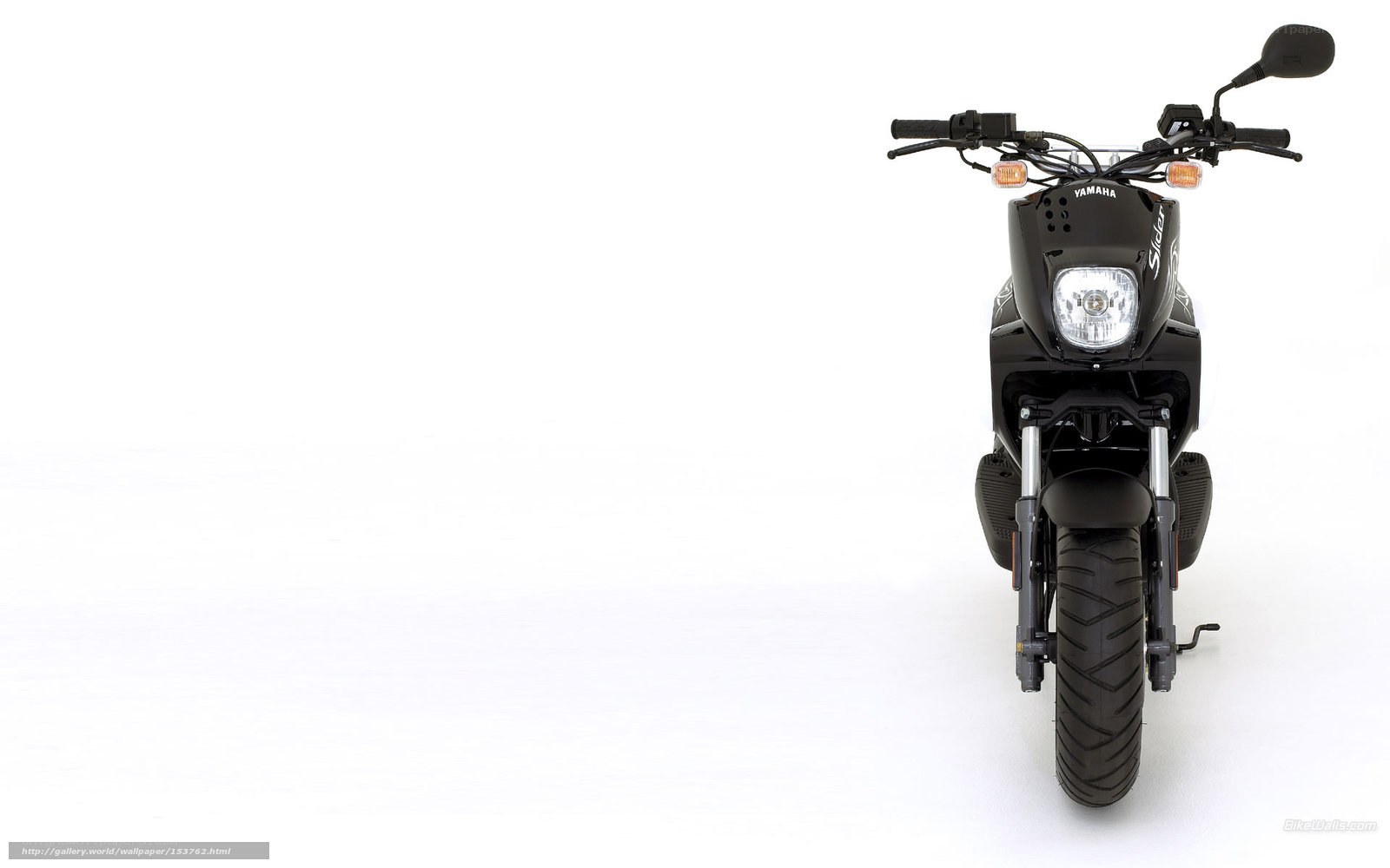 black yamaha scooter