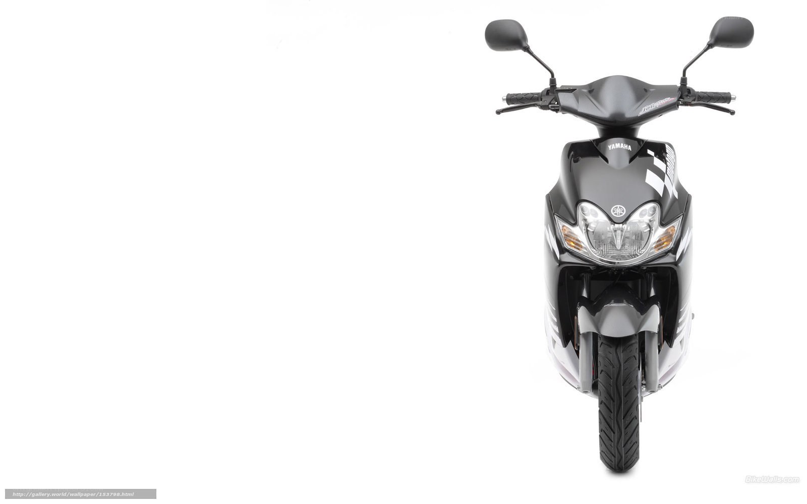 black yamaha scooter