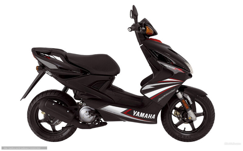 Black Yamaha Scooter — Neutral, Photograph, Seat, Wheel, Handlebar
