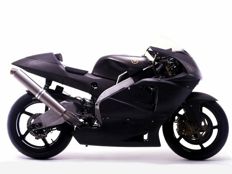 black yamaha sport motorcycle
