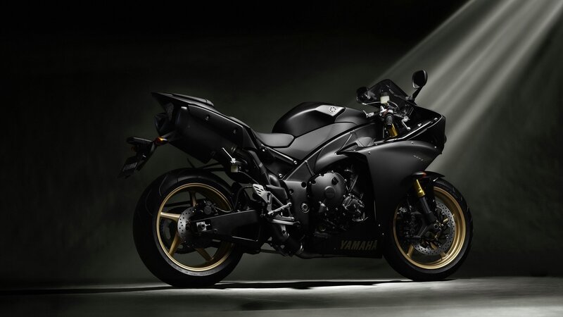 black yamaha sport motorcycle