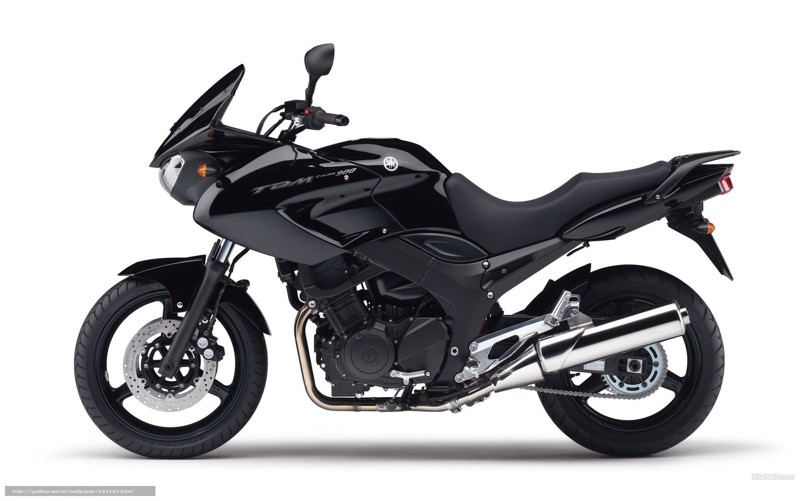 black yamaha tdm 900 motorcycle