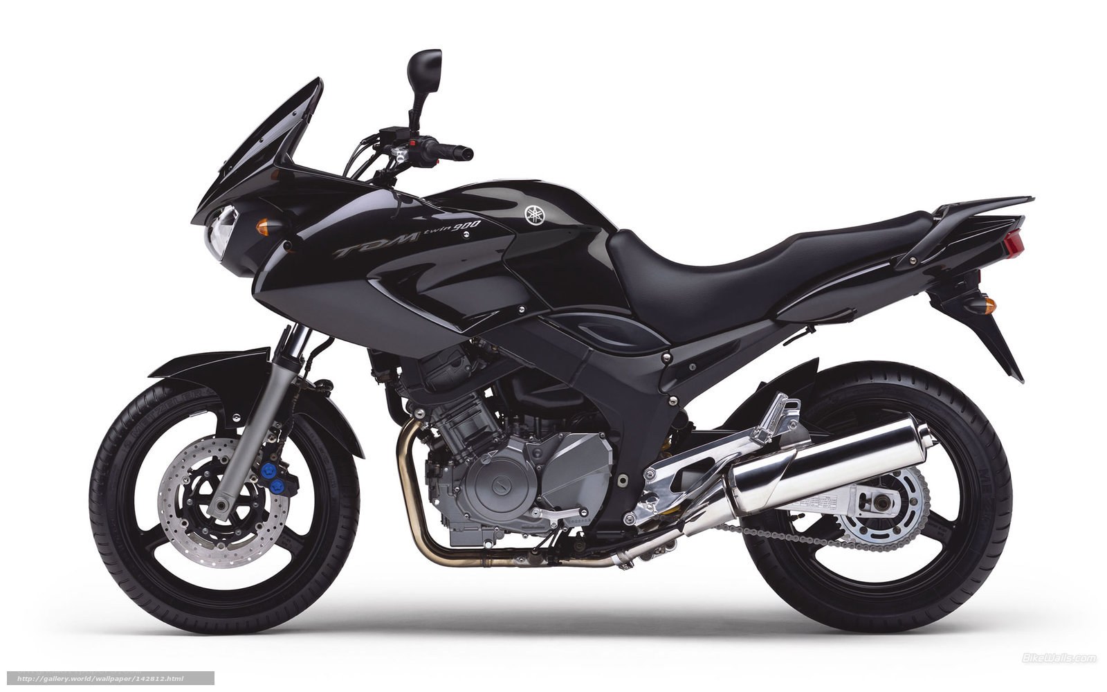 black yamaha tdm 900 motorcycle