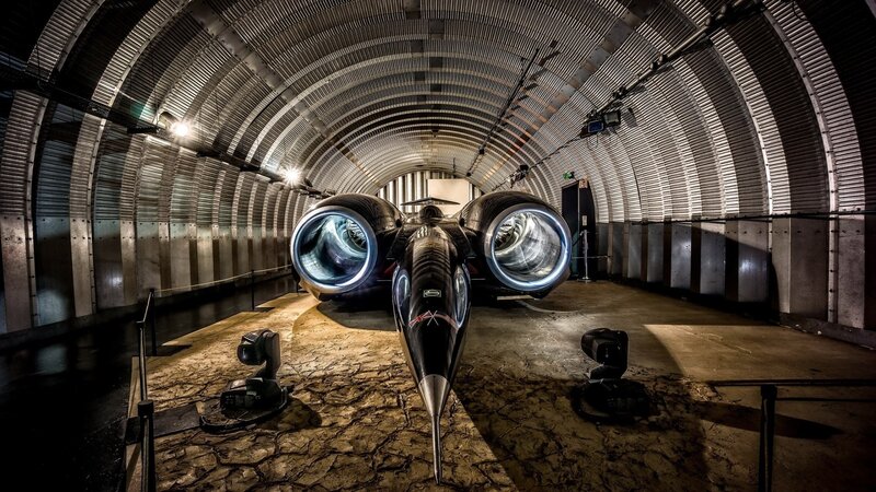 Blackbird Jet in Tunnel — Black