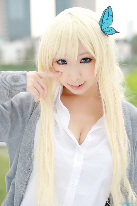 blonde cosplayer with butterfly
