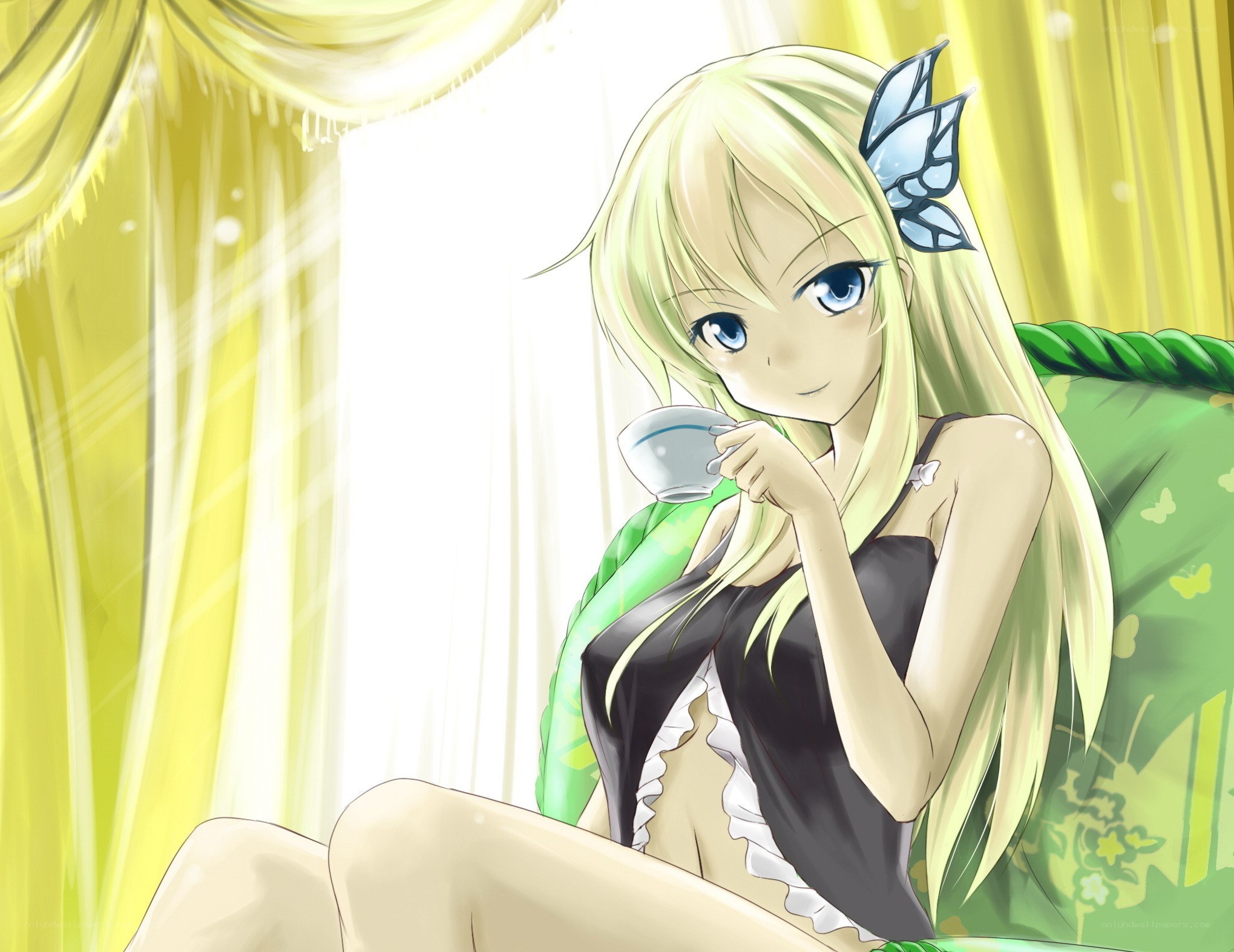 blonde girl drinking tea