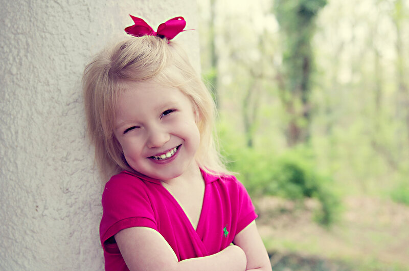Blonde Girl with Bow — Pink