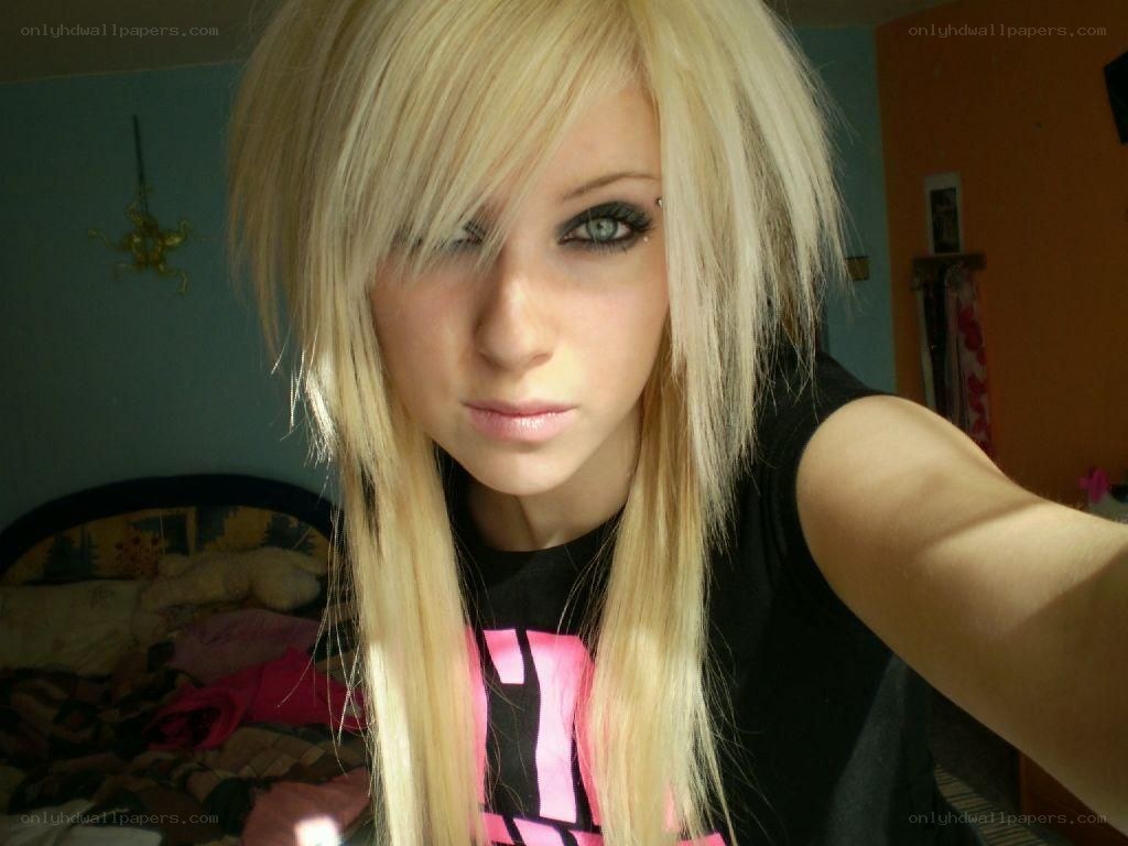 blonde girl with fringe