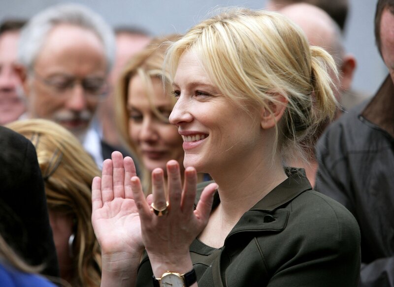 Blonde Woman Clapping — Positive