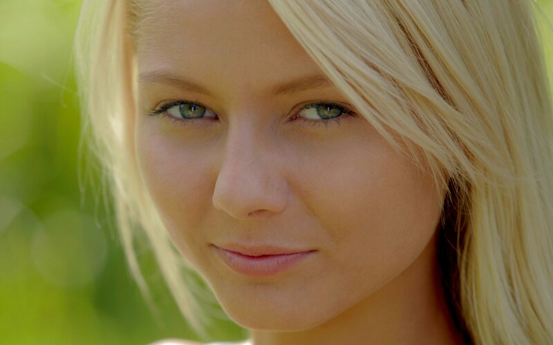 Blonde Woman Close-up — Calm, Afternoon, Photograph