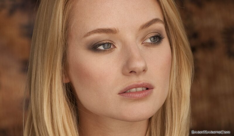 Blonde Woman in Close-up — Neutral, Photograph, Eyes