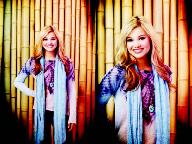 Blonde Woman in Scarf — Blue