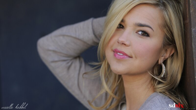 Blonde Woman Leaning — Calm, Photograph