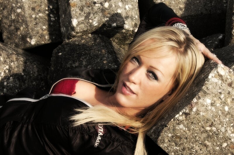 Blonde Woman Lying Down — Black, Relaxed