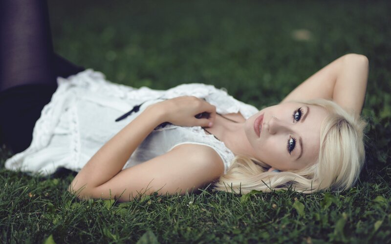 Blonde Woman on Grass — Green, Calm
